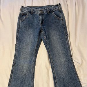 Brandy Melville Low waisted cargo flare jeans